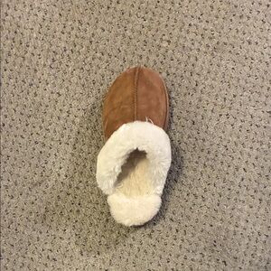 Cozy Tan and Cream Women's Slippers